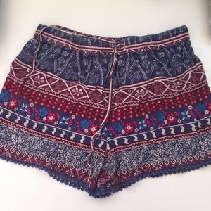 Hollister Printed Shorts NWOT